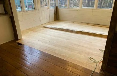 Sunroom mid-sand